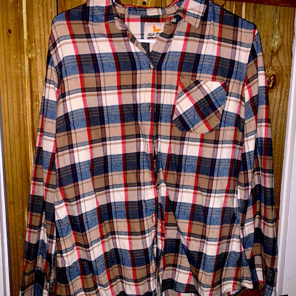 Women’s Plaid Long Sleeve Button Up Shirt
